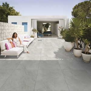 Dalles de parking extérieures en porcelaine rectifiée Hammer Stone Grey R11, 20 mm d'épaisseur, haute résistance, à emboîtement - Product Image 3