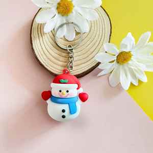 Llaveros Navideños 3D de Santa Claus, Muñeco de Nieve, Árbol y Reno, Adornos Colgantes, Recuerdos para Fiestas, Regalos Navideños para Adultos - Product Image 6