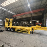 Semi-remorque à plateau surbaissé à 3/4/5 essieux, capacité de 40 à 120 tonnes pour le transport d'équipements lourds avec échelle hydraulique/mécanique