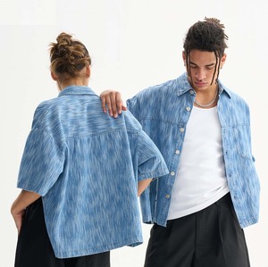 <span class=keywords><strong>Chemise</strong></span> <span class=keywords><strong>en</strong></span> <span class=keywords><strong>jean</strong></span> vintage pour <span class=keywords><strong>homme</strong></span> 230G à manches courtes - Motif floral, col rabattu perlé, respirante et durable - Product Image 2