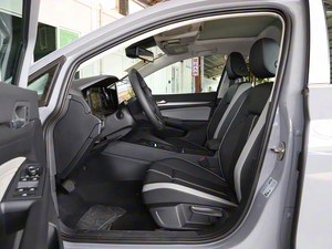 Auto Usado en Venta, <span class=keywords><strong>Golf</strong></span> Blanco 2026, 300TSI Pro R-Line, Asequible, en Buenas Condiciones, Casi Nuevo - Product Image 5