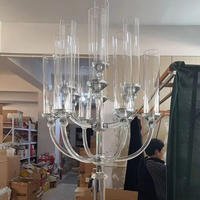 Candélabre moderne à 13 têtes en fer et cristal transparent pour centre de table de mariage, décoration de table