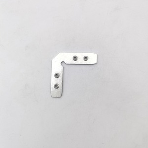 Support d'angle en aluminium 62x16mm, connecteur à 4 trous à angle droit pour porte d'armoire, cadre en verre, quincaillerie de meubles - Product Image 1