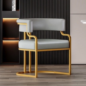 Chaise de salle à manger en cuir PU, cadre en métal doré, fauteuil capitonné, sièges modernes pour restaurant et hôtel - Product Image 5