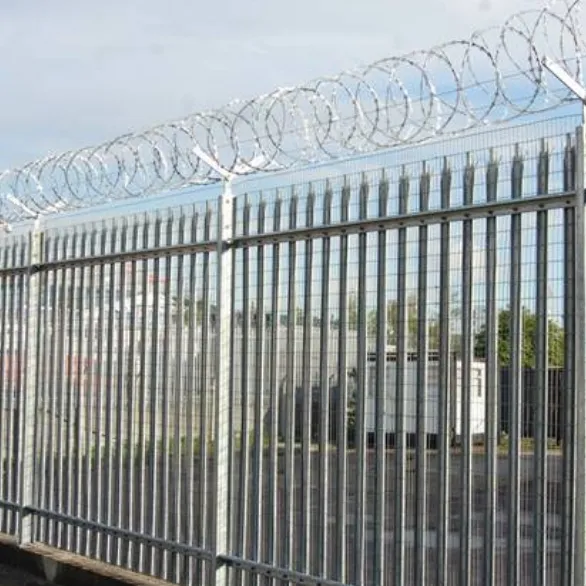 Euro tarzı güvenlik çelik ağır kavisli üst Palisade çit W şekli 2.4m