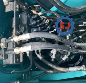 Excavatrice hydraulique sur chenilles d'occasion KOBELCO SK140LC, 14 tonnes, faible bruit, système INDr, d'origine japonaise - Product Image 4