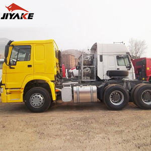 Camion tracteur d'occasion <span class=keywords><strong>Actros</strong></span> 4x2 0km à bas <span class=keywords><strong>prix</strong></span> et de bonne qualité Paiement initial - Product Image 4