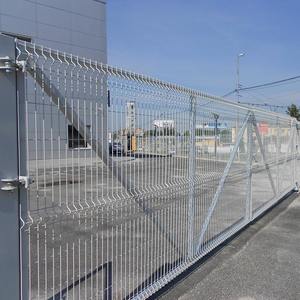 รั้วลวดตาข่ายเชื่อม 3 มิติ พร้อมเสาสี่เหลี่ยม สีเขียว น้ำเงิน น้ำตาลเข้ม มีจำหน่าย ปรับแต่งความสูงและความกว้างได้ - Product Image 6