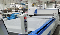 Machine de découpe de couteaux oscillants CNC universels pour divers matériaux textiles Fabrique de vêtements