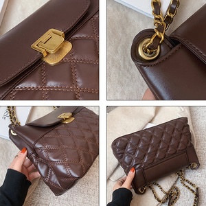 Bolsos de mano de lujo para mujer, bandoleras con cadena de cuero con rombos de diseñador, bandoleras cuadradas acolchadas de alta calidad - Product Image 3