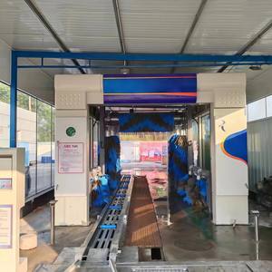 Máquina de Lavado de Autos Automática Eléctrica de Túnel a Bajo Precio de Fábrica, Construcción de Acero Inoxidable, Salida de 2200W, Agua a Alta Presión - Product Image 1