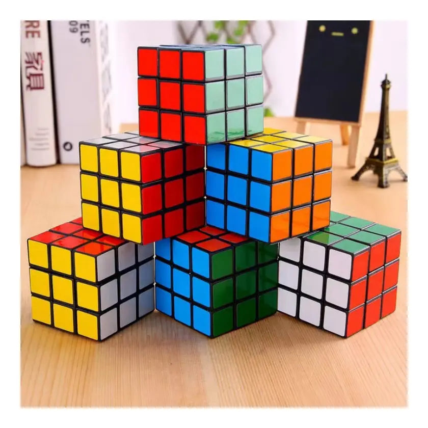 Lernspiel zeug Speed Cube glatt massiver Kunststoff 3x3 Magic Cube Puzzle Hochwertige intellektuelle Entwicklung Magic Cube 3x3