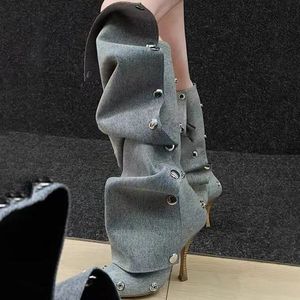 Nouvelle Arrivée Bottes Western à Talon Fin de 7,5 cm, Décorées de Clous, en Denim, pour Femmes à Mollet Large - Product Image 4