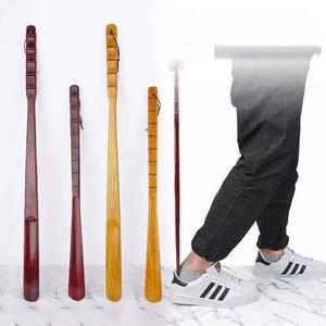 Groothandel Populaire Draagbare Trendy Comfortabele Lange Handvat Terug Scratcher Bamboe Houten Schoenlepel Met Logo - Product Image 3