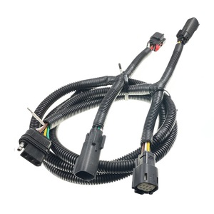 สายไฟท้ายรถ Solvay Sila 1500 2019+ แบบ 4 ขา ยาว 1 เมตร ฉนวน PVC มาตรฐาน IP65 12V สีดำ - Product Image 1