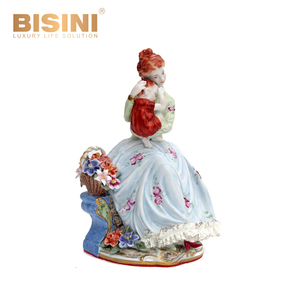Bonita Figura de Porcelana Antigua Hecha a Mano de Estilo Europeo, Adornos de Escultura de Porcelana de Damas Hadas Florales - Product Image 4