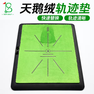 เสื่อฝึกซ้อมกอล์ฟแบบกำมะหยี่ พร้อมระบบตรวจจับการตีลูก สำหรับการฝึกกอล์ฟในร่ม - Product Image 2