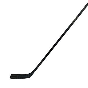 Bâton de hockey droitier intermédiaire P28, flex 55, en fibre de carbone, construction monobloc, logo personnalisé, point de flexion bas/moyen pour - Product Image 2