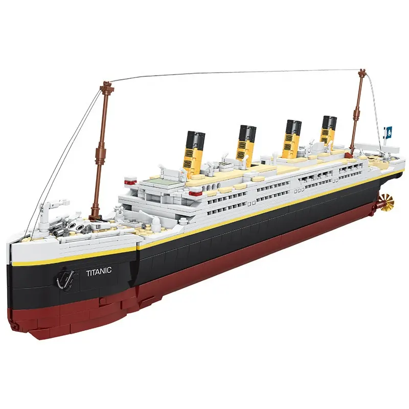 MOC 2022pcs Creative Movie Titanic Large Cruise Boat Ship Steamship model bricks building blocks DIY Educational toys ship model