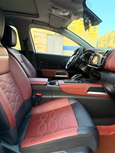 Citroën <span class=keywords><strong>C5</strong></span> <span class=keywords><strong>Aircross</strong></span> 380THP Prestige Edition 2019 d'<span class=keywords><strong>occasion</strong></span>, transmission <span class=keywords><strong>automatique</strong></span>, conduite à gauche, toit ouvrant panoramique, cuir - Product Image 4