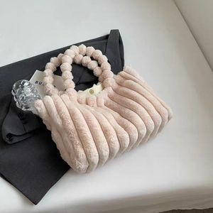 Wholesale Kanote High-end Flannelette Plush Handbags Daily Commuting Fashionable Shoulder <strong>Bags</strong> <strong>Large</strong> Capacity Tote <strong>Bag</strong> - Product Image 3