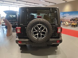 Nouveau <span class=keywords><strong>Jeep</strong></span> <span class=keywords><strong>Wrangler</strong></span> 2025 Dark R20 Turbo en cuir, conduite à gauche, SUV, fournisseur professionnel vérifié, livraison en gros - Product Image 2
