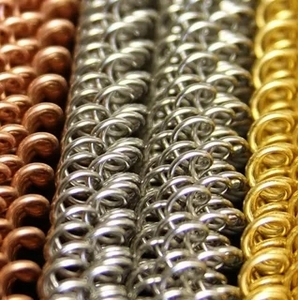 <span class=keywords><strong>2025</strong></span> loại mới kiến trúc trang trí Vật liệu Tốt lưới Chuỗi liên kết Rèm Xoắn ốc dây kim loại vải lưới - Product Image 4