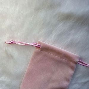 Personalized Small Velvet Jewelry Packaging <b>Pouch</b> Customized Pink Color Velvet <b>Drawstring</b> Bag With Logo Printing - Product Image 3