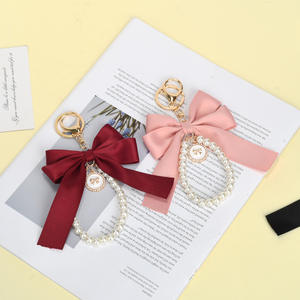 Llavero Personalizado con Corazón de Cereza, Colgante de Cinta de Encaje Floral, Gancho Metálico en Forma de Corazón para Llavero Coach, Accesorio de Adorno - Product Image 1