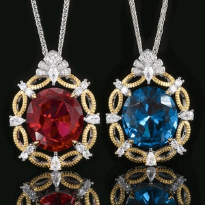 Collier pendentif vintage en cuivre plaqué or, design filigrané, avec zircon cubique rouge 18*20mm, idéal pour un anniversaire - Product Image 2