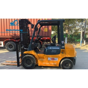 Montacargas Toyota Usado, 95% Nuevo, Modelos FD30/FD40/FD50, 9-10 Toneladas, Fabricación Japonesa, Tamaño Pequeño, Motor Incluido, Probado e Inspeccionado en Shanghái - Product Image 1