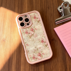 Nouvelle coque de téléphone motif carnet jaunissant et roses roses pour iPhone 17 16 15 Pro Max, finition mate dépolie à pores fins - Product Image 1
