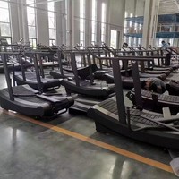 Cinta de correr curva al por mayor, máquina de fitness comercial sin motor, cinta de correr curva