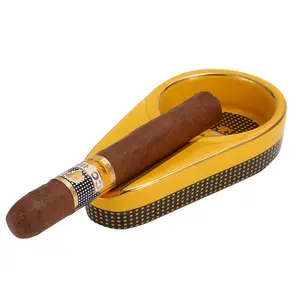 थोक आधुनिक एकल टिकी हुई है के साथ कस्टम लोगो गैजेट्स की मेज सेरेमिक सिगार ऐशट्रे सिगार धारक