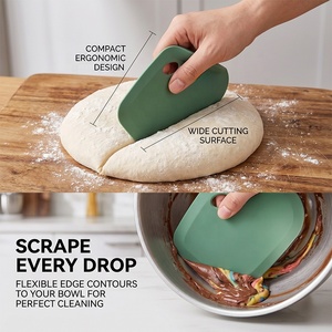 Racloir à pâte à sourde en acier inoxydable avec cœur en silicone pour nettoyage de bols, casseroles et moules, et découpe de pâte pour pâtissier - Product Image 4