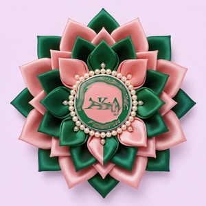 Elegante Spilla a Fiore in Tessuto per Donna, Gioiello con Perle, Personalizzabile, Ispirazione Greca, Regalo per Eventi e Club, Spille Decorative - Product Image 4