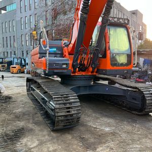 Excavatrice sur chenilles lourde Doosan DX340 LCA d'occasion, modèle 2023, 38 tonnes, moteur, boîte de vitesses, PLC, certifiée ISO CE EPA, en promotion - Product Image 1