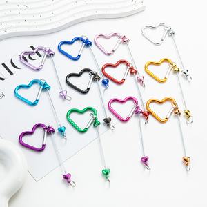 Mousqueton multifonctionnel en métal avec crochet pour sac à dos et aventures en plein air, bijoux et composants. - Product Image 1