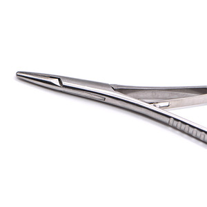Porte-aiguille chirurgical dentaire essentiel 140 mm en acier inoxydable plaqué or, forceps orthodontique à pointes droites pour usage chirurgical - Product Image 3