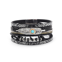 Nouveau design plume Turquoise aimant boucle pendentif Bracelet en cuir Style bohème femmes pierre concassée plume Bracelet en cuir