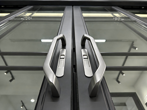 Porte coulissante FIDELIS haut de gamme en alliage d'aluminium lourd avec double vitrage en verre trempé pour salon intérieur, personnalisation royale - Product Image 6