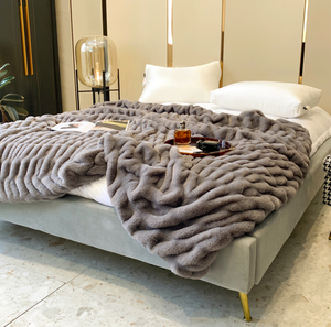 Coperta a doppio strato in <span class=keywords><strong>velluto</strong></span> corallo con bolle <span class=keywords><strong>di</strong></span> pelliccia <span class=keywords><strong>di</strong></span> <span class=keywords><strong>coniglio</strong></span>, ispessita, per primavera e autunno - Product Image 4