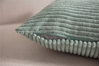 Housse de coussin décorative pour la maison en velours côtelé rayé géométrique de couleur unie, fabrication sur mesure, ODM OEM