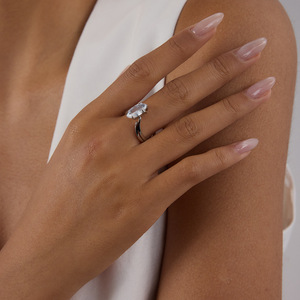Anillo de compromiso chapado en oro para mujer con circonita marquesa y engaste de púas, diseño geométrico, anillo de moda JDR0102012 - Product Image 4