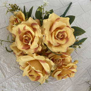 BF-RS44 Bouquet di <span class=keywords><strong>Rose</strong></span> Artificiali Fatte a Mano, 7 Grandi <span class=keywords><strong>Rose</strong></span> Verdi per Decorazioni Interne ed Esterne, per Soggiorno, Matrimoni, Festa della Mamma - Product Image 6