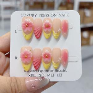 <span class=keywords><strong>Uñas</strong></span> Postizas Francesas Reutilizables de Alta Calidad, Diseño Almendrado Cuadrado, Tallado 3D con Flores, <span class=keywords><strong>Color</strong></span> Café, <span class=keywords><strong>Uñas</strong></span> Prediseñadas al por Mayor - Product Image 5