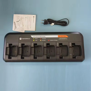 Chargeur multi-unités six voies pour talkie-walkie <span class=keywords><strong>MOTO</strong></span> <span class=keywords><strong>R2</strong></span> DP1400 DEP450 CP200d, compatible PMLN6598B PMLN6588 PMLN6600 PMLN6595 – Nouveauté ! - Product Image 3
