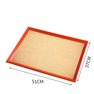 Bandeja Rectangular para Servir Estilo Japonés con Borde Dorado y Rojo, Antideslizante, de Grado Comercial, para Uso en Hoteles y Restaurantes - Product Image 4