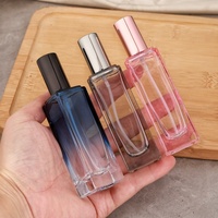 Flacon de parfum rond en verre vide de 30 ml, fond épais, atomiseur, flacon d'échantillon cosmétique en verre transparent avec couvercle argenté