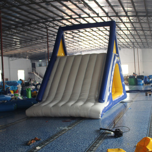 Tùy chỉnh khổng lồ Aqua công viên nước <span class=keywords><strong>Slide</strong></span> Float <span class=keywords><strong>Inflatable</strong></span> trượt nước leo chướng ngại vật thể thao dưới nước vui chơi giải trí cơ sở - Product Image 4